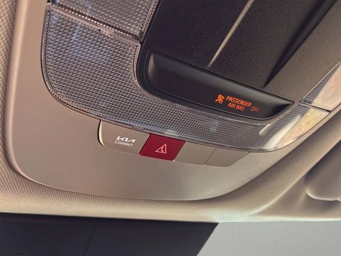 Used 2026 Kia Sportage LX w/ LX Convenience Package image 37