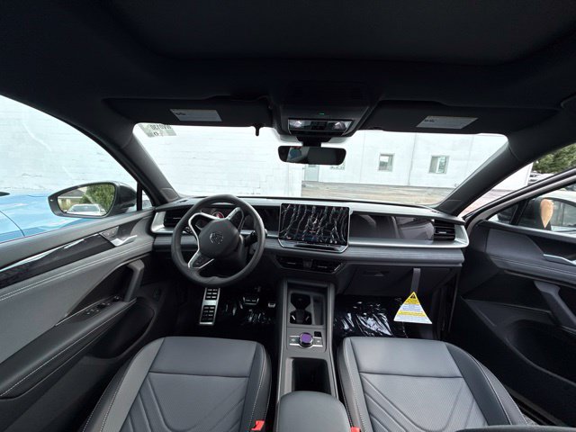 New 2026 Volkswagen Tiguan SE R-Line AWD/4WD image 8