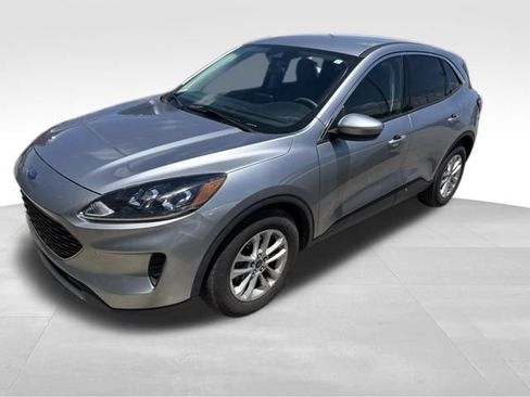 Used 2021 Ford Escape SE FWD image 2