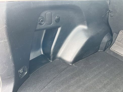 Used 2017 Subaru Forester 2.5i w/ Alloy Wheel Package image 43