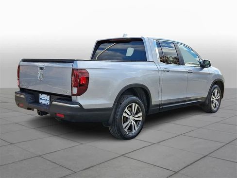 Used 2017 Honda Ridgeline RTS image 21