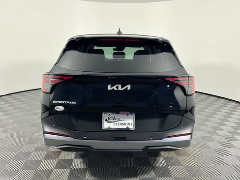 New 2026 Kia Sportage LX FWD image 4