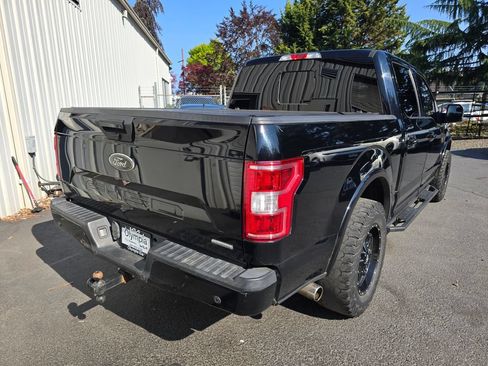 Used 2018 Ford F150 XLT w/ Equipment Group 302A Luxury AWD/4WD image 4
