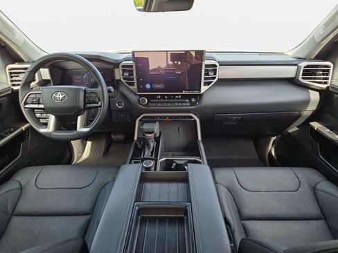 Used 2024 Toyota Tundra Limited image 9