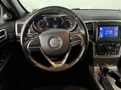 Certified 2021 Jeep Grand Cherokee Laredo X image 12