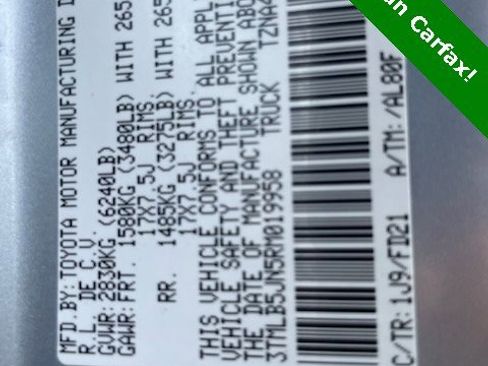 Used 2024 Toyota Tacoma TRD Off-Road image 8