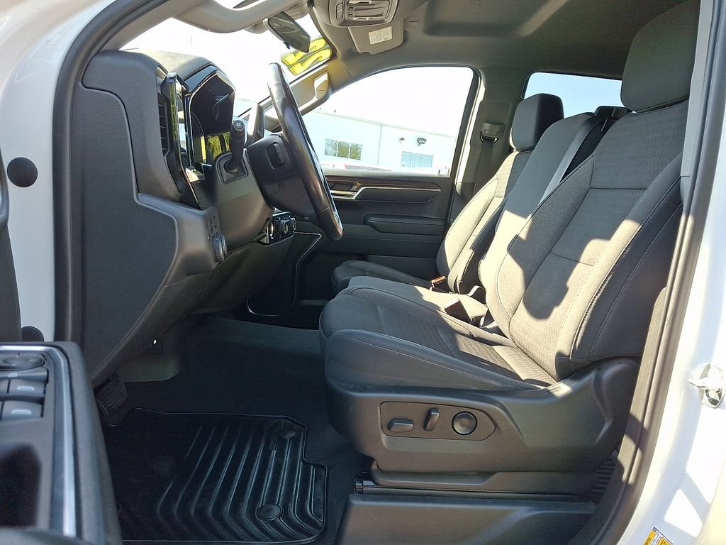 Certified 2022 Chevrolet Silverado 1500 LT AWD/4WD image 13