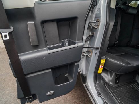 Used 2014 Toyota FJ Cruiser 4WD w/ Convenience Package image 25