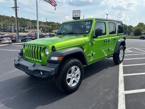 Used 2019 Jeep Wrangler Unlimited Sport S image 8