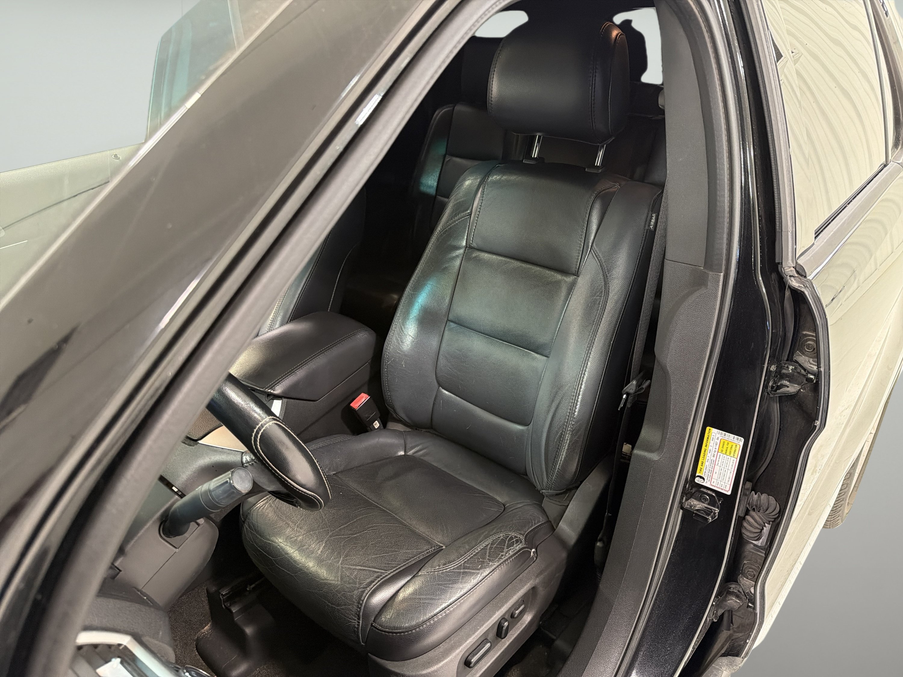 Used 2013 Ford Explorer XLT FWD image 11