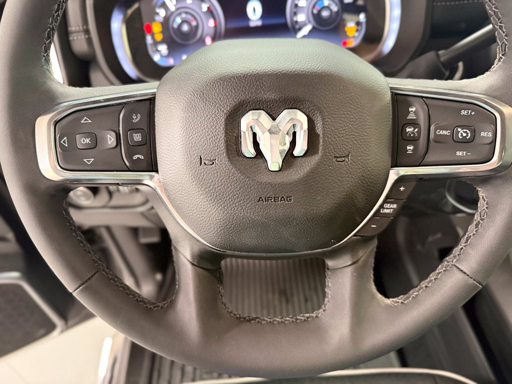 New 2026 RAM 2500 Laramie AWD/4WD image 13