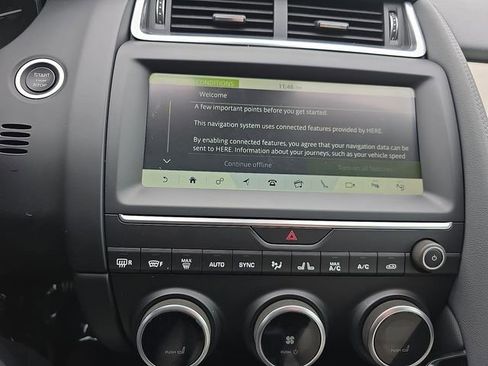 Used 2020 Jaguar E-PACE SE image 35