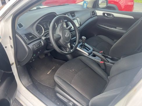 Used 2019 Nissan Sentra S FWD image 9