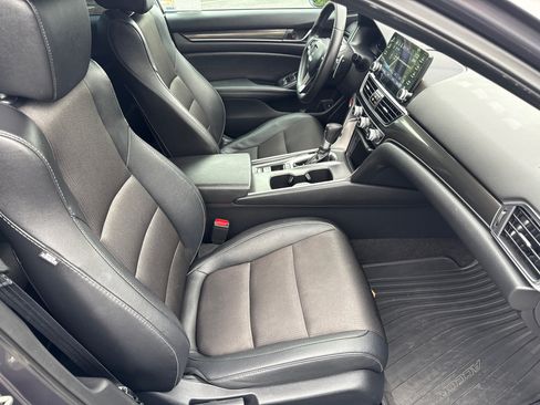 Used 2020 Honda Accord Sport image 12