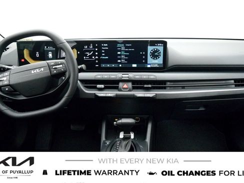 New 2026 Kia K4 EX FWD image 18