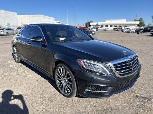 Used 2017 Mercedes-Benz S 550 Sedan image 3