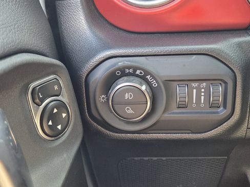 Used 2022 Jeep Gladiator Rubicon w/ LED Lighting Group AWD/4WD image 22