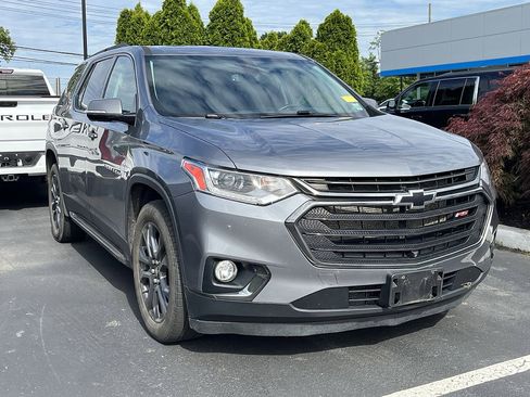 Used 2020 Chevrolet Traverse RS w/ LPO, 'HIT The Road' Package AWD/4WD image 2