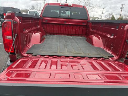 Used 2018 Chevrolet Colorado Z71 AWD/4WD image 27