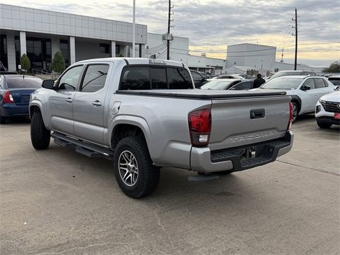 Used 2021 Toyota Tacoma SR w/ SR Convenience Package image 7