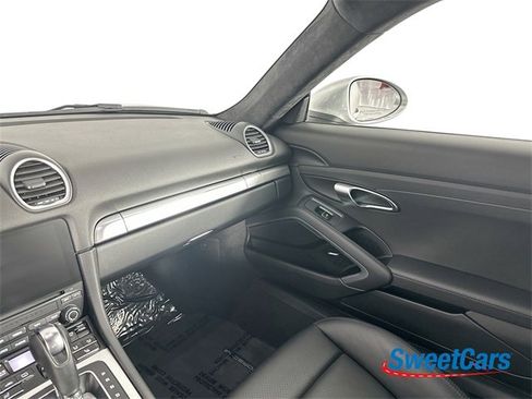 Used 2018 Porsche 718 Cayman GTS image 29