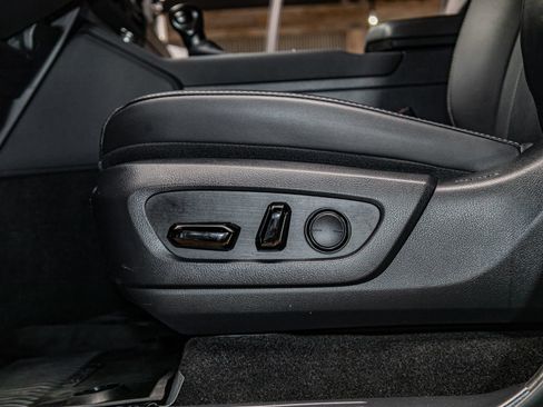 Used 2024 Lexus GX 550 w/ Cold Area Package AWD/4WD image 22