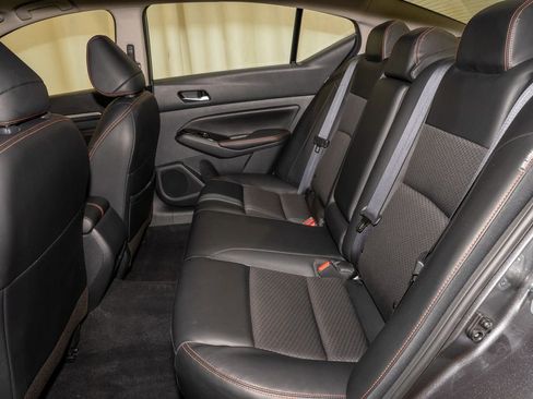 Used 2023 Nissan Altima 2.5 SR image 8