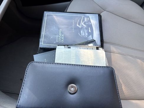 Used 2012 Lincoln MKX AWD image 37