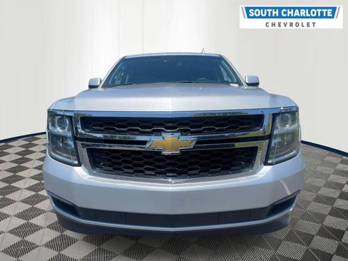 Used 2015 Chevrolet Suburban LT RWD image 2