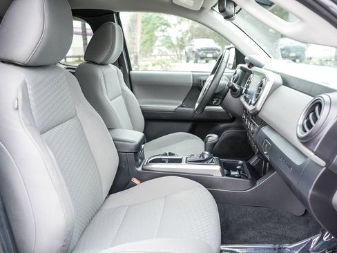 Used 2023 Toyota Tacoma SR5 w/ SX Package image 15