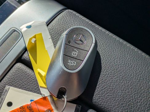 Used 2024 Mercedes-Benz CLE 300 4MATIC Coupe image 29