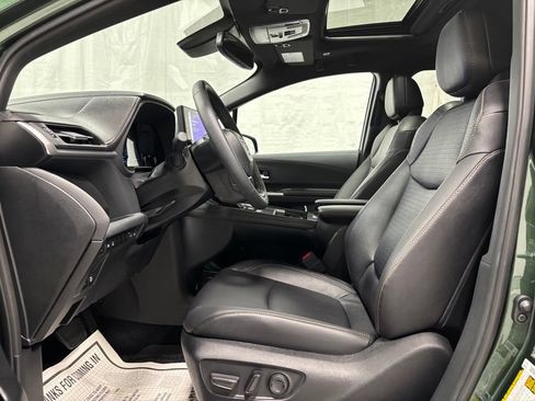 Used 2026 Toyota Sienna XLE Woodland Edition AWD/4WD image 14