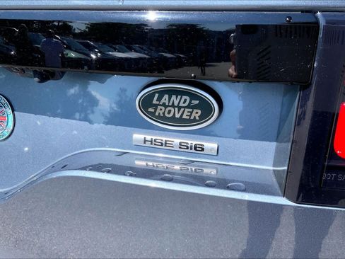 Used 2018 Land Rover Discovery HSE AWD/4WD image 31