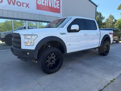 Used 2015 Ford F150 Lariat w/ Equipment Group 502A Luxury AWD/4WD image 22