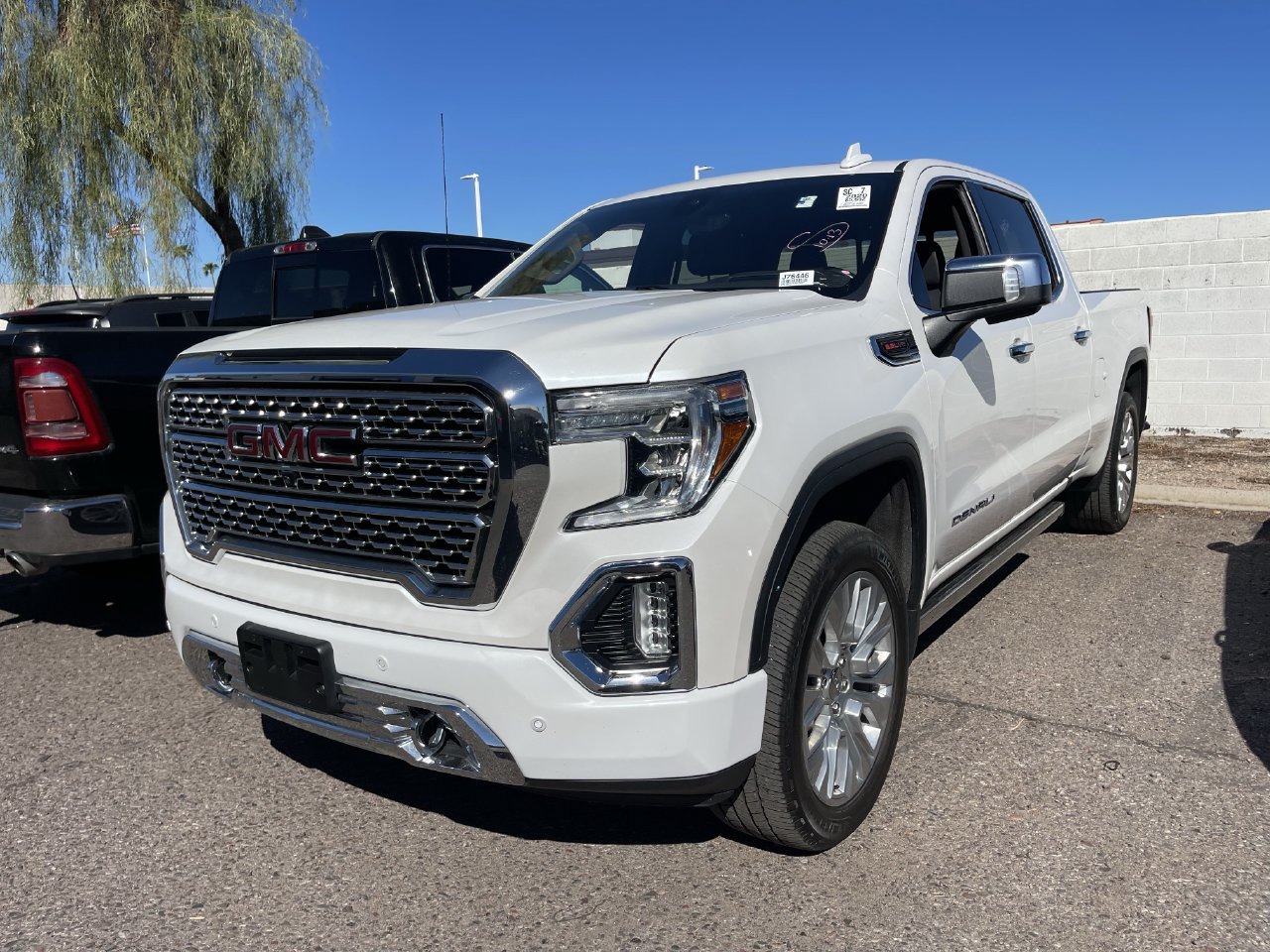 Used 2020 GMC Sierra 1500 Denali w/ Denali Ultimate Package AWD/4WD image 2