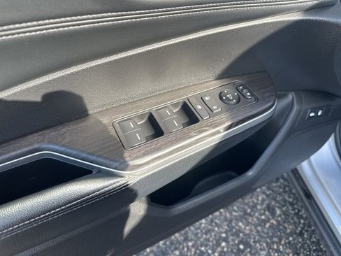 Used 2018 Honda Clarity Plug-In Hybrid image 19