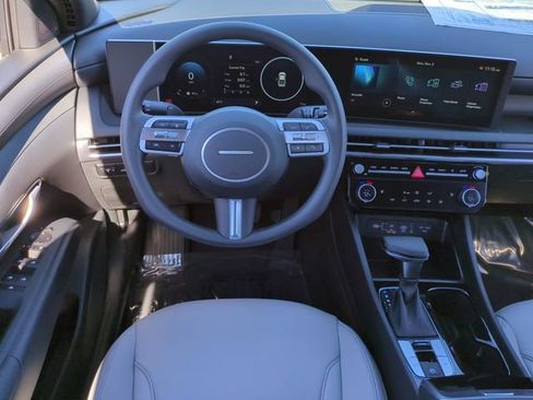 New 2026 Hyundai Santa Cruz SEL FWD image 16