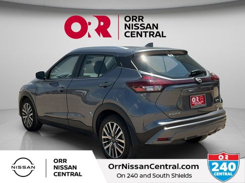 Used 2023 Nissan Kicks SV FWD image 7
