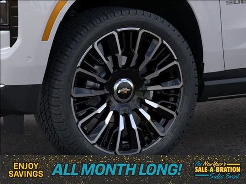 New 2025 Chevrolet Suburban High Country image 9