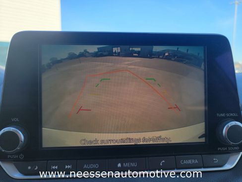 Used 2021 Nissan Sentra SR image 24