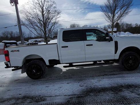 Used 2025 Ford F250 XL w/ STX Appearance Package image 9