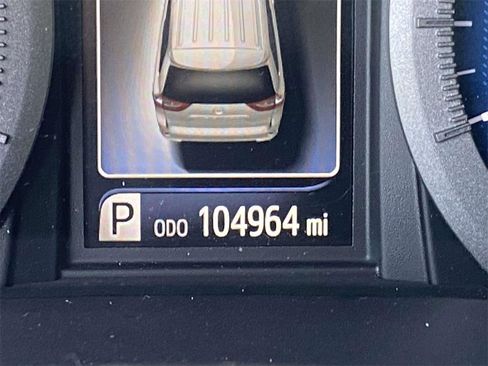 Used 2020 Toyota Sienna XLE image 34