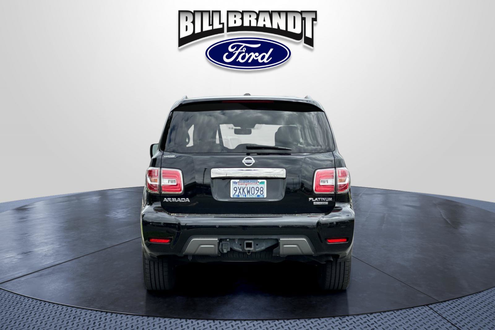 Used 2019 Nissan Armada Platinum w/ Captain's Chairs Package RWD image 4