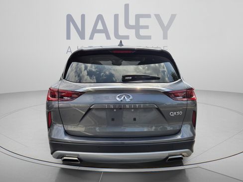 Used 2023 INFINITI QX50 Luxe FWD image 4