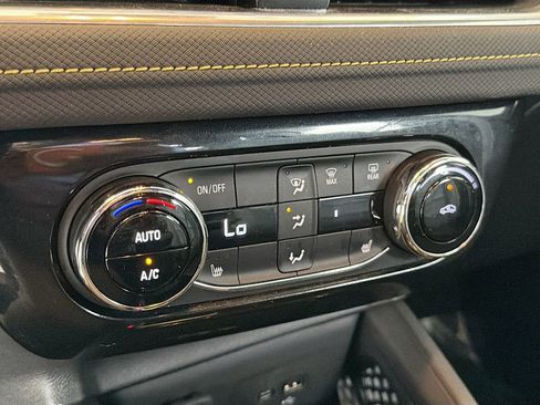 Used 2024 Chevrolet TrailBlazer ACTIV w/ Convenience Package FWD image 15