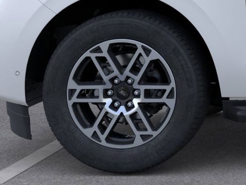 New 2025 Ford Expedition Active image 19