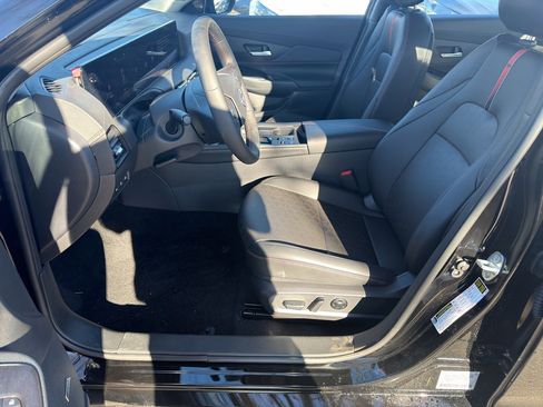 New 2026 Nissan Sentra SR w/ SR Premium Package image 16