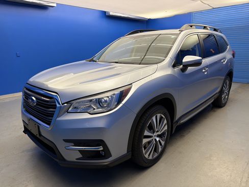 Used 2021 Subaru Ascent Limited w/ Technology Package image 4