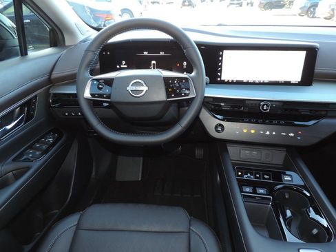 Certified 2025 Nissan Murano Platinum w/ Cargo Package image 20