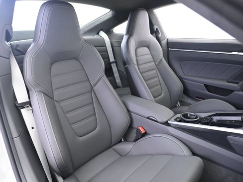 Certified 2025 Porsche 911 Turbo S image 20